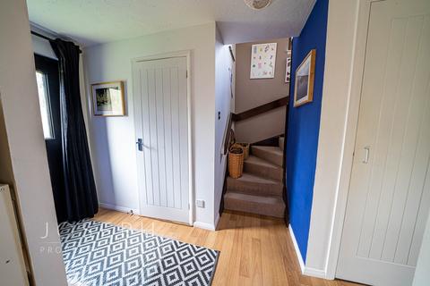 7 Abbey Close, Rendlesham, Woodbridge, IP12 2UD