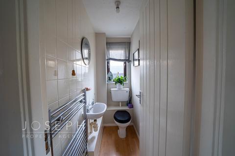 7 Abbey Close, Rendlesham, Woodbridge, IP12 2UD
