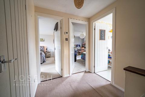 7 Abbey Close, Rendlesham, Woodbridge, IP12 2UD