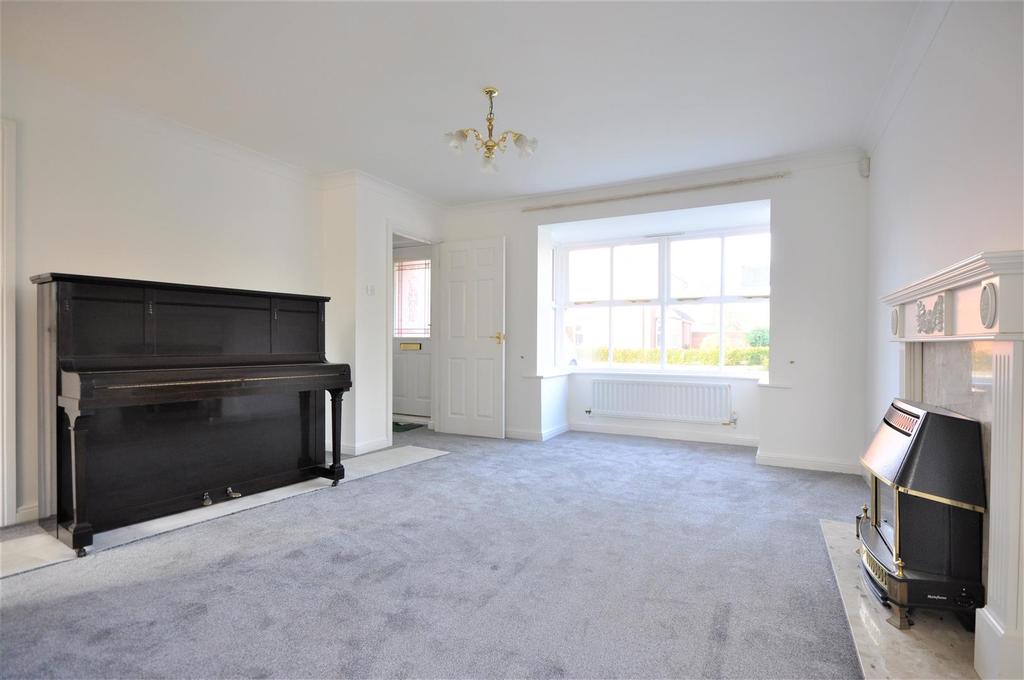 Millfield Gardens, Nether Poppleton, York 4 bed house £1,300 pcm (£