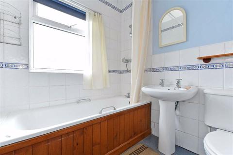 56 Brooklands Crescent, Sheffield, S10 4GG