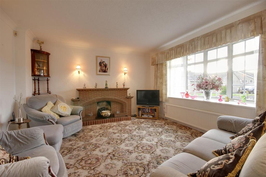 Wood View, Swanland 3 bed detached bungalow £250,000