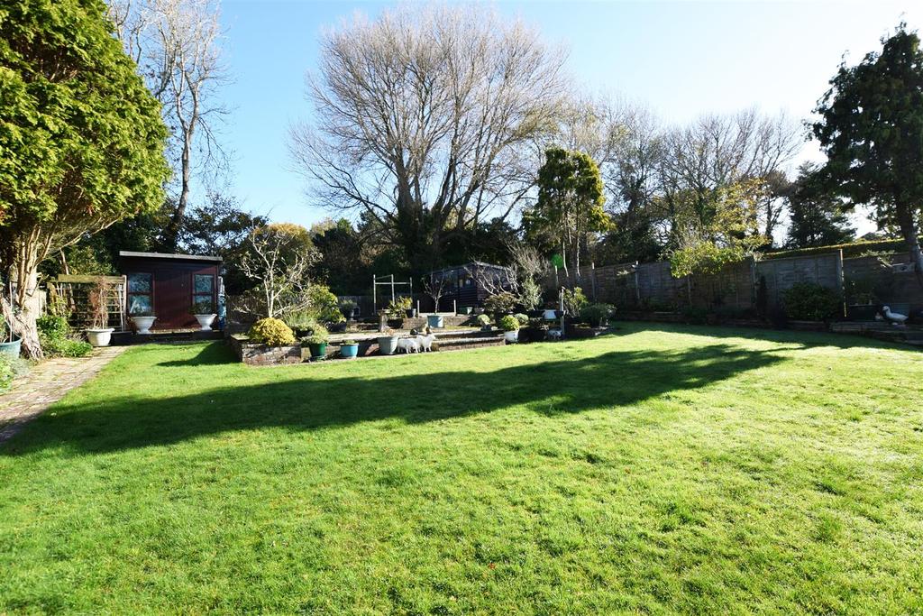 Fern Road, St. LeonardsOnSea 2 bed detached bungalow £390,000