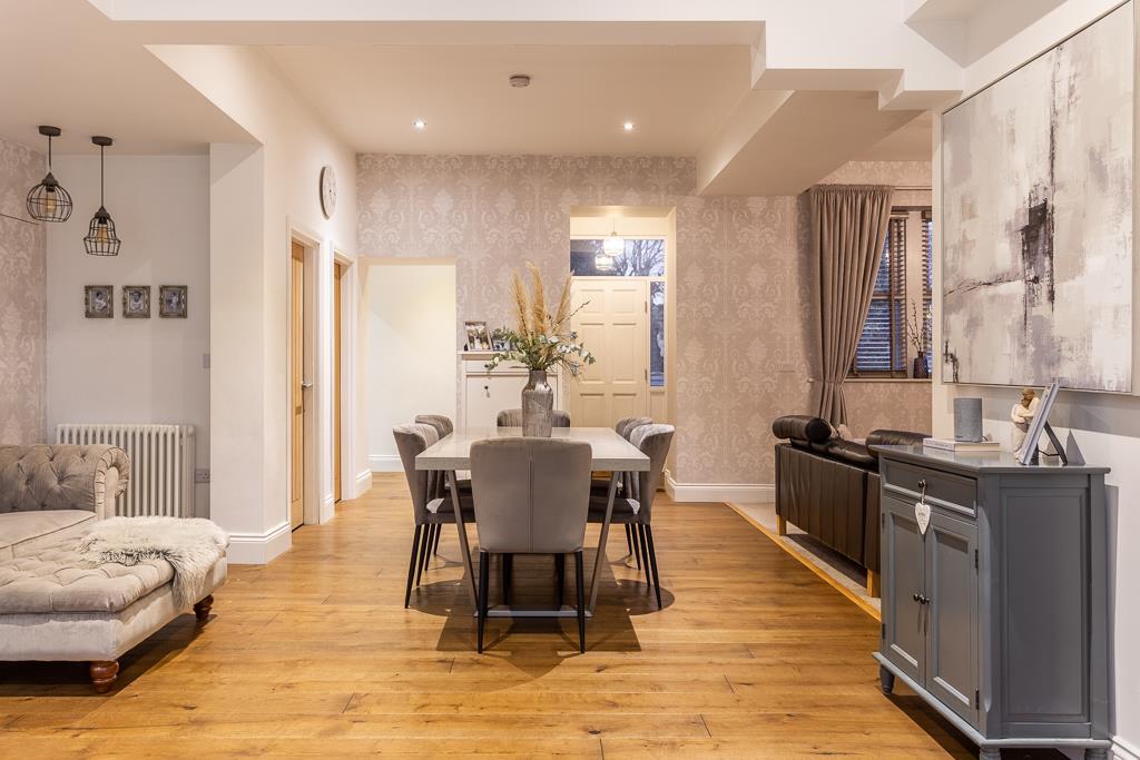 Living/dining space