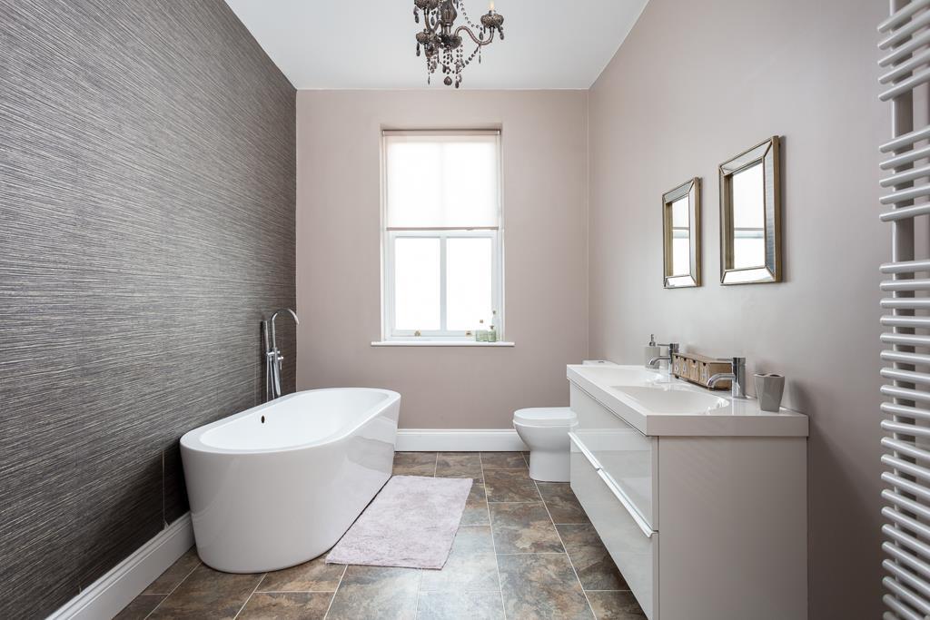 Family bathroom