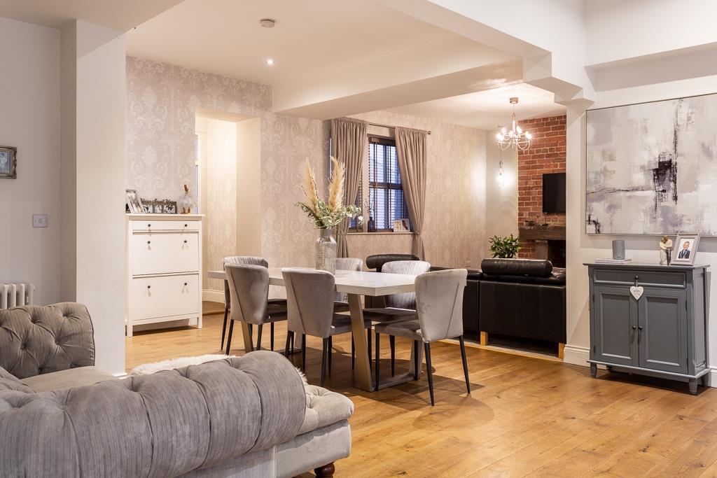 Living/dining space