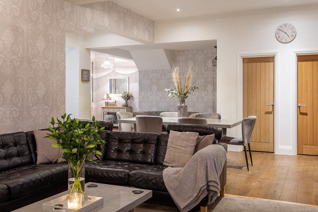 Living/dining space