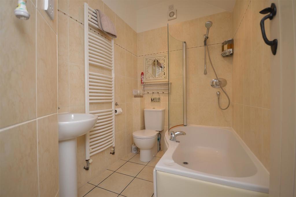 Guest House Bathroom