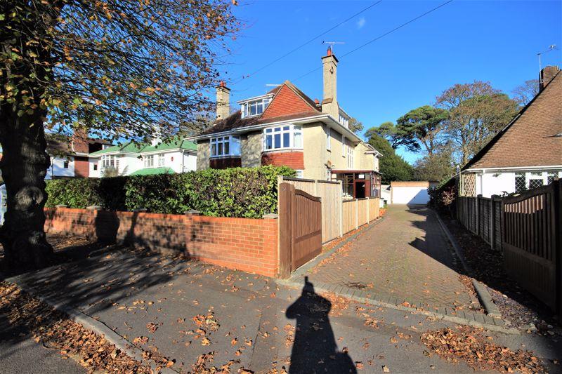 Browning Avenue, Manor, Bournemouth 6 bed apartment £450,000