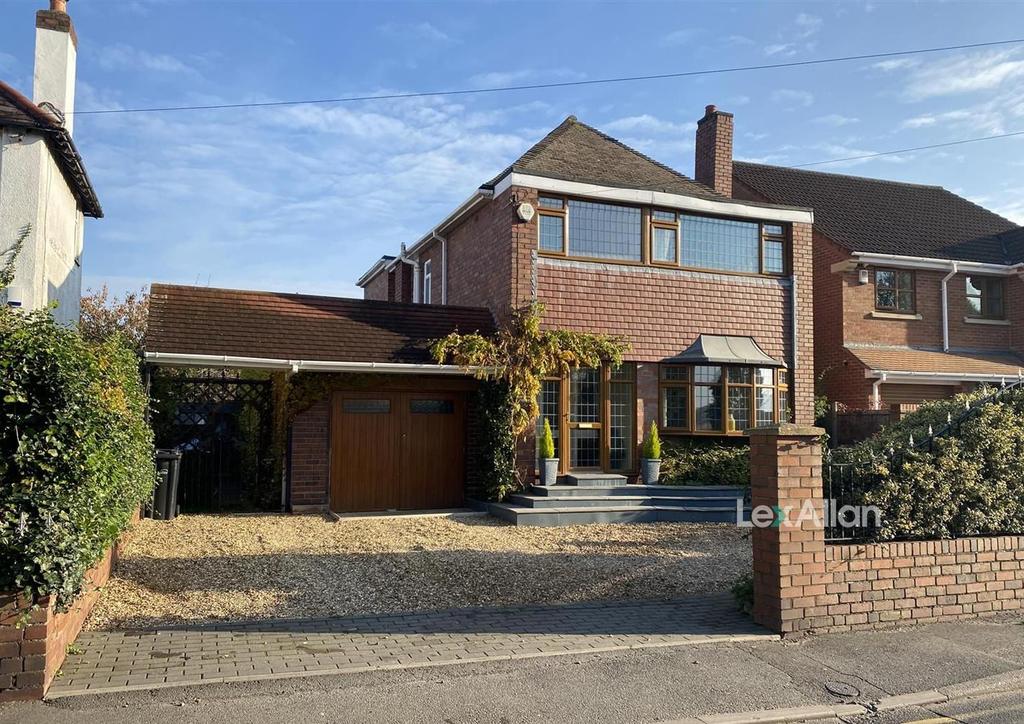 Racecourse Lane, Stourbridge 4 bed house £425,000