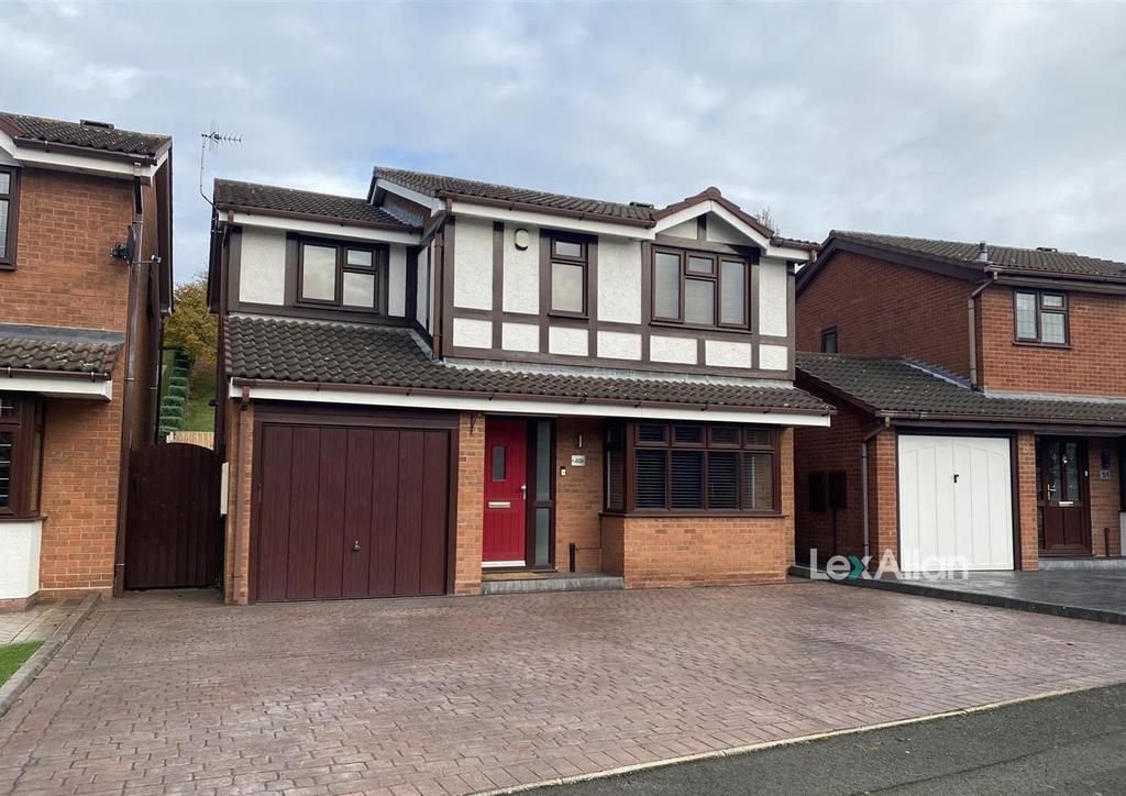 Ploverdale Crescent, Kingswinford 4 bed detached house £325,000