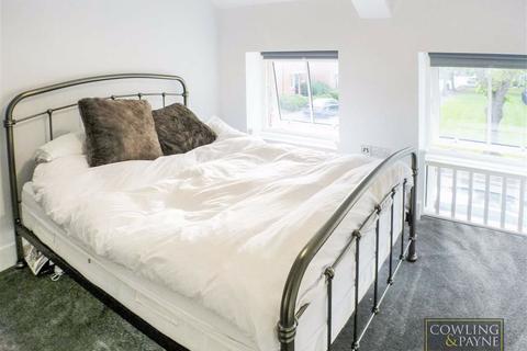 34a Kensington Way, Brentwood, CM14 4RL