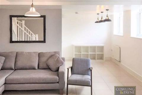 34a Kensington Way, Brentwood, CM14 4RL