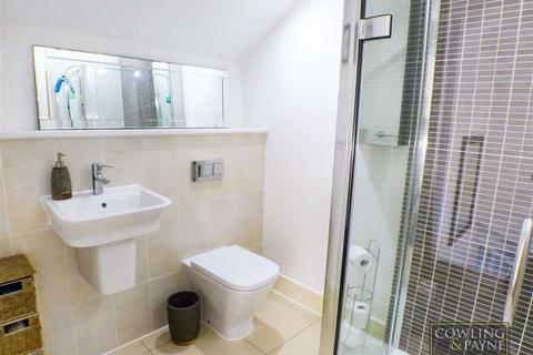 34a Kensington Way, Brentwood, CM14 4RL