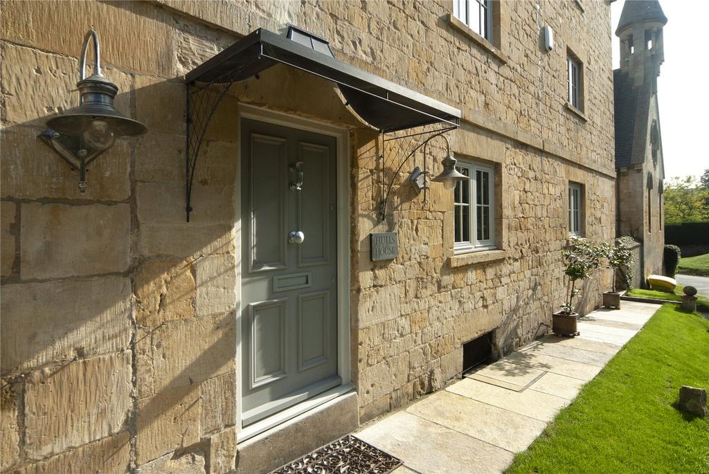 Hulls House Front
