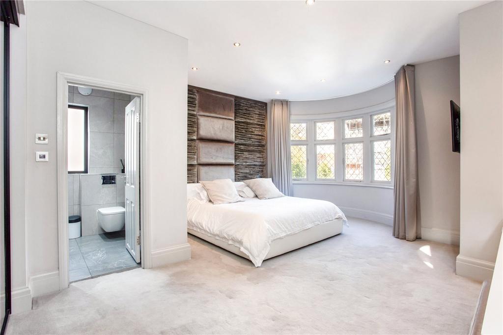 Main Bedroom