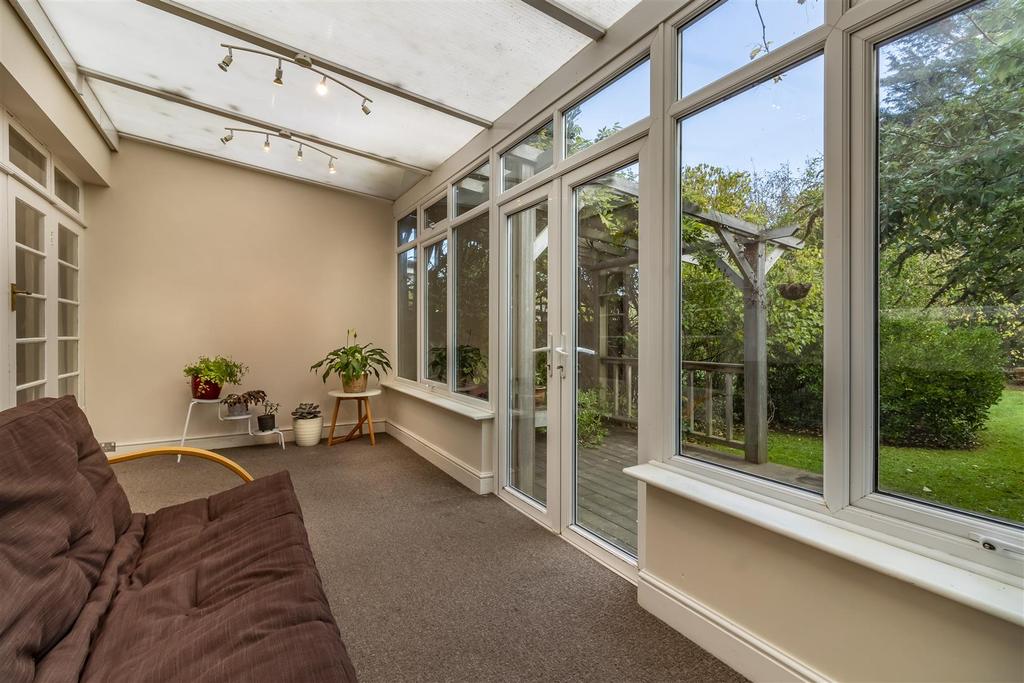 Conservatory 2.jpg