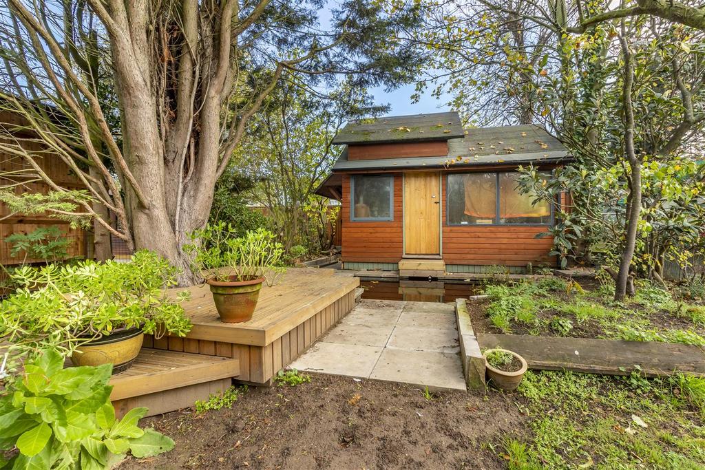 Rear Garden 4.jpg
