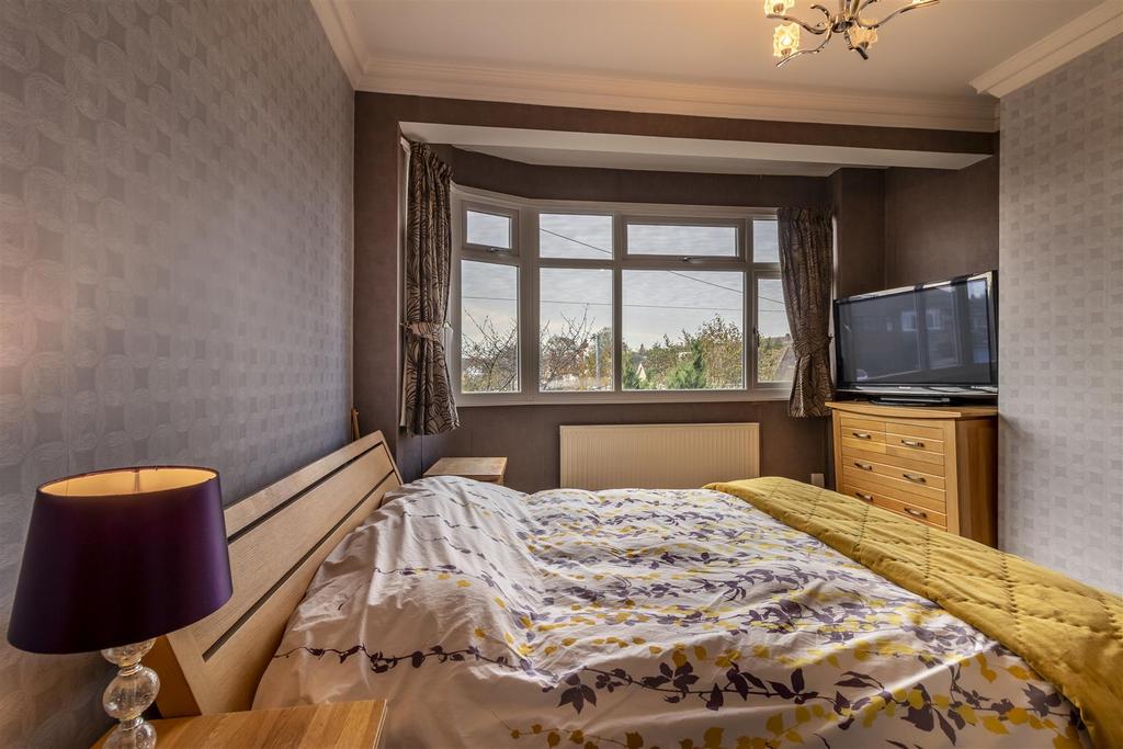 Bedroom 1.jpg