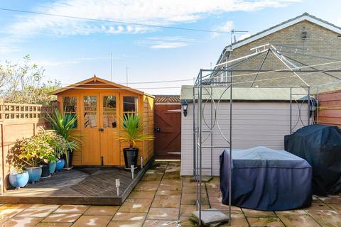 82 Ryecroft Drive, Withernsea, HU19 2LX