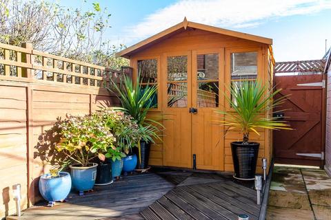 82 Ryecroft Drive, Withernsea, HU19 2LX