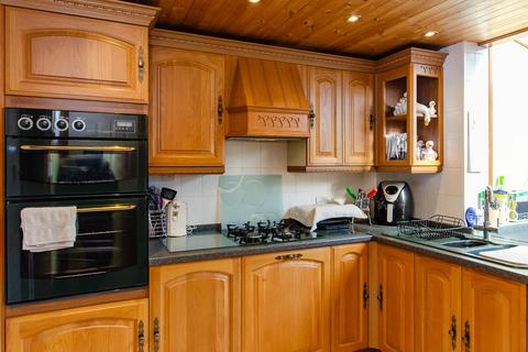 82 Ryecroft Drive, Withernsea, HU19 2LX