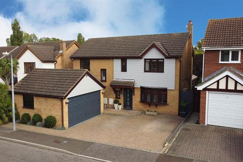 20 Dunthorpe Road, Clacton-on-sea, CO16 8YN