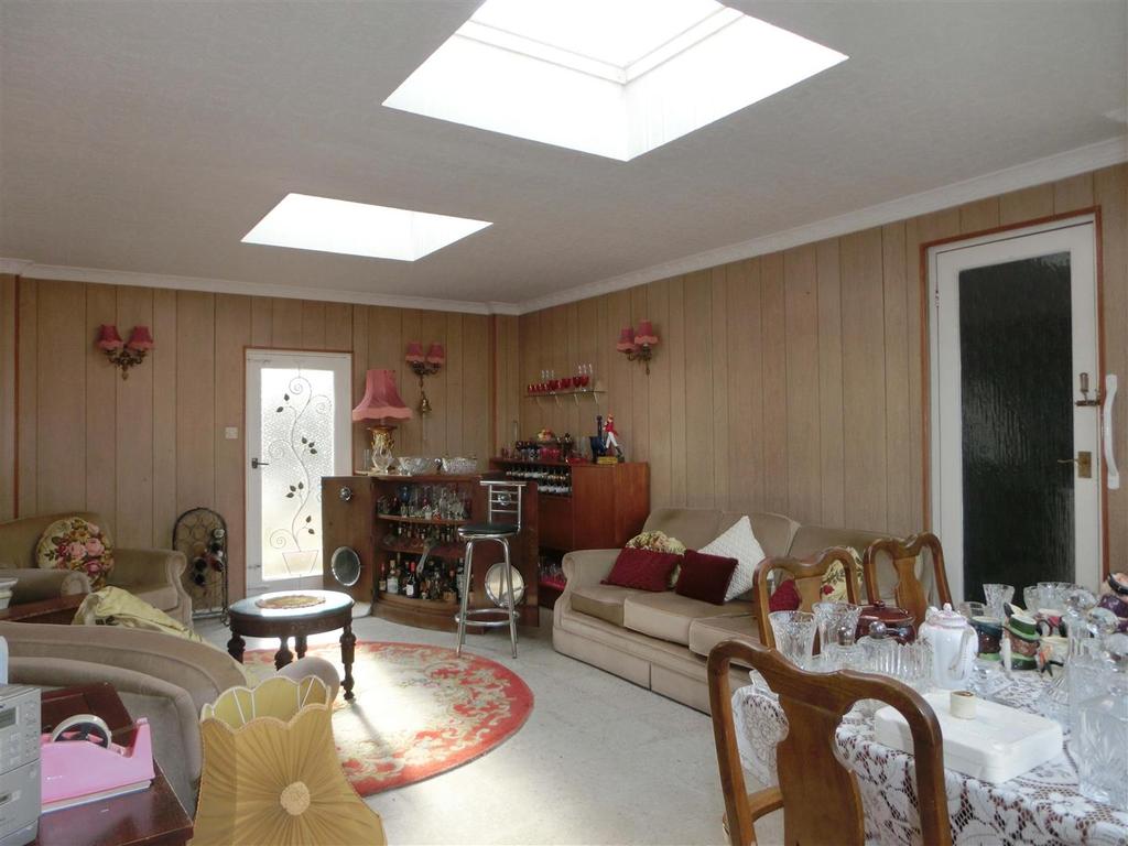 Garden room