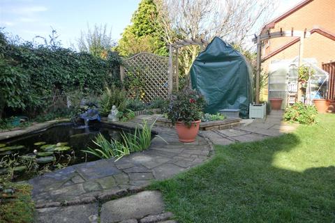 5 Marsh End, Birmingham, B38 9BB
