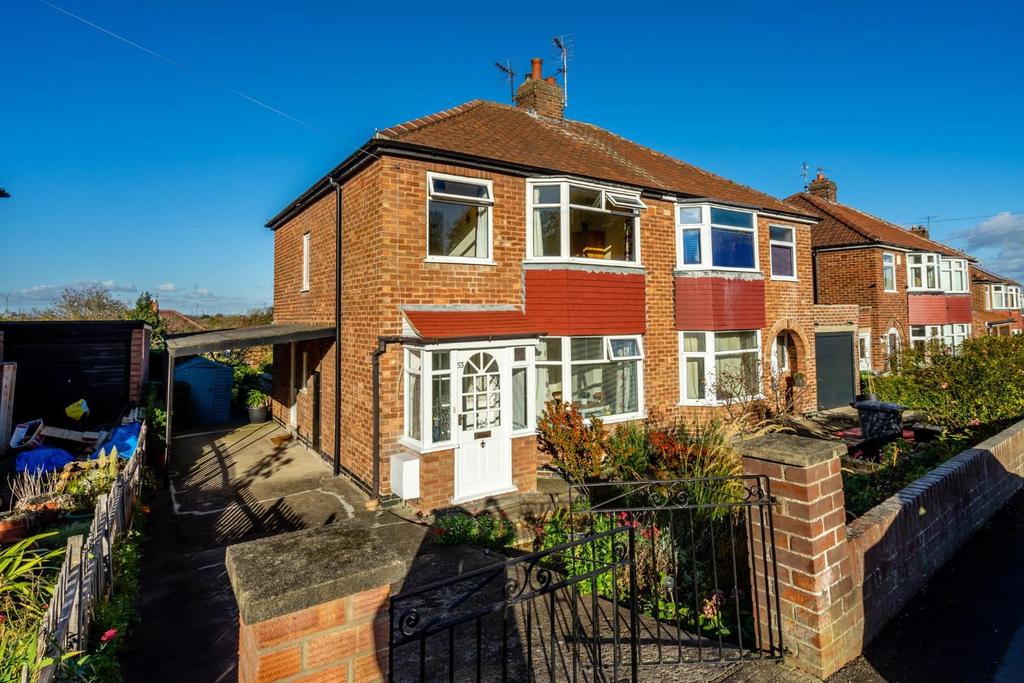Newlands Park Drive, York 3 bed semidetached house £255,000