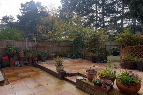 25 Ashley Way, Northampton, NN3 3DZ