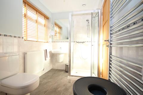 12 Barn Close, Maidenhead, SL6 7HD