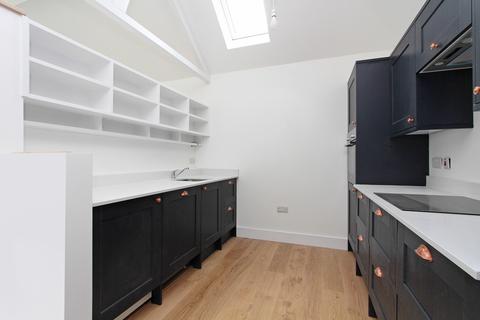 2 bedroom house for sale - Locarno Road, Acton, W3