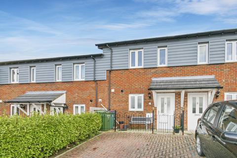 8 Walter Tull Way, Folkestone, CT19 5UN