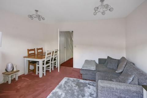 8 Walter Tull Way, Folkestone, CT19 5UN