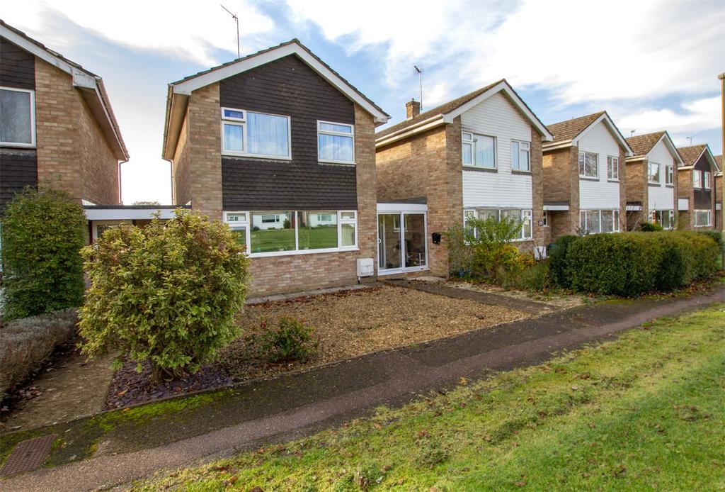 Farmers Close, Witney, OX28 3 bed link detached house £270,000