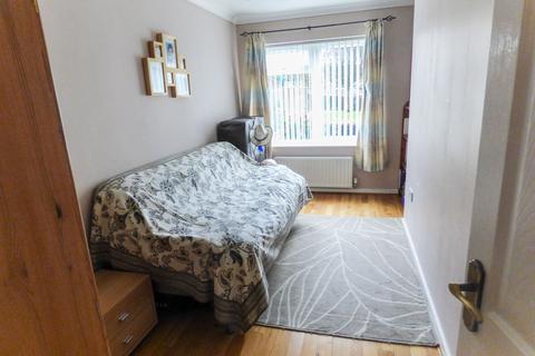 41 Broadway, Whickham, Newcastle Upon Tyne, NE16 5RD