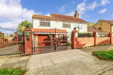 6 Broadoak Road, Erith, DA8 3BE