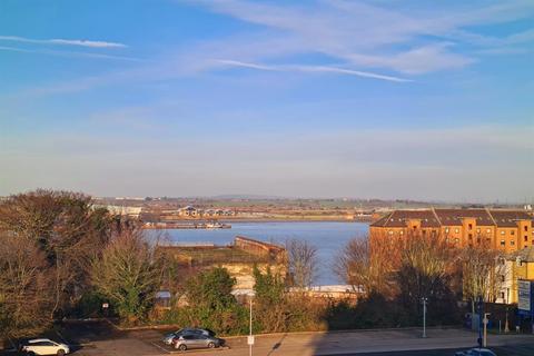 35 Fairfield Square, Gravesend, DA11 0DT
