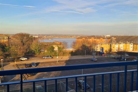 35 Fairfield Square, Gravesend, DA11 0DT