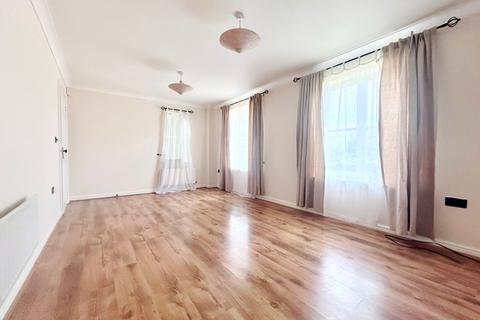 3 bedroom terraced house to rent, Old Gloucester Road, Cheltenham GL51