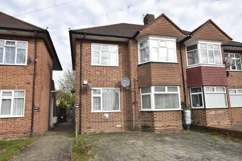 82 Uxbridge Road, Feltham, TW13 5EB