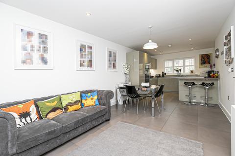 58 Buckingham Road, Epping, CM16 5AG