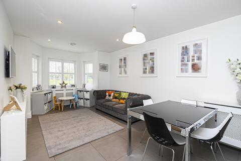 58 Buckingham Road, Epping, CM16 5AG