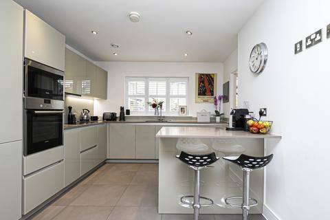58 Buckingham Road, Epping, CM16 5AG