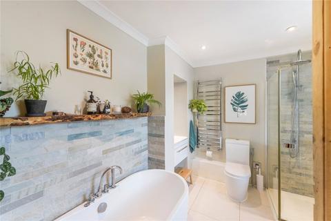 1 Waldeck Grove, London, SE27 0BE