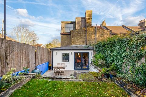 1 Waldeck Grove, London, SE27 0BE