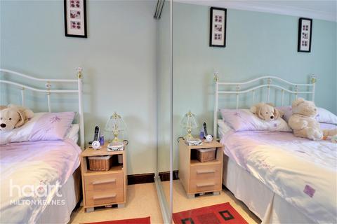 42 Leopard Drive, Pennyland, Milton Keynes, MK15 8AD