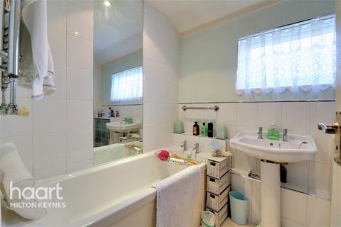 42 Leopard Drive, Pennyland, Milton Keynes, MK15 8AD