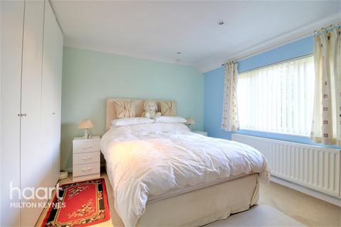 42 Leopard Drive, Pennyland, Milton Keynes, MK15 8AD